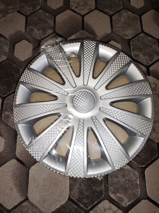 Продам новые колпаки R13