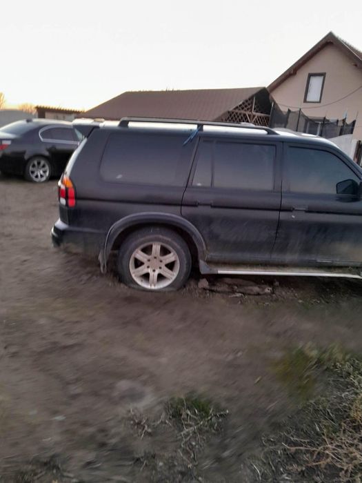 Dezmembrez  Mitsubishi  pajero sport  2.5 si 2.8