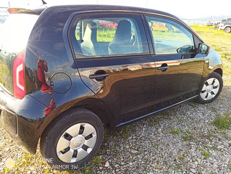 фолксфаген ъп 1.0i-68 к.с-2013г метан/бензин