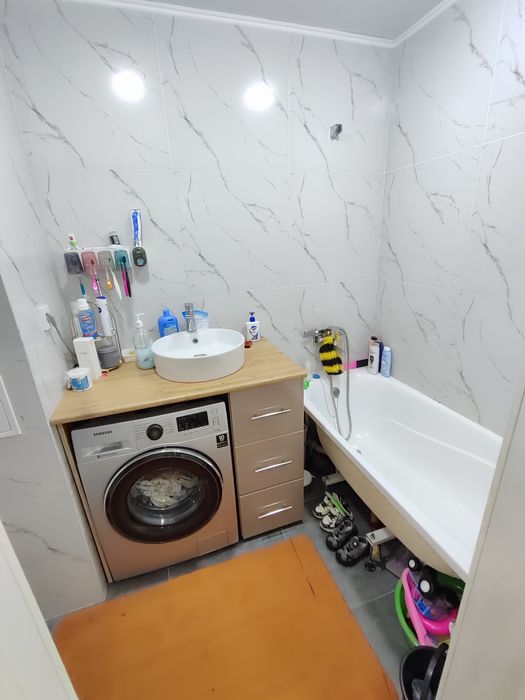 Продается 4-комн (6-85, 1 эт)