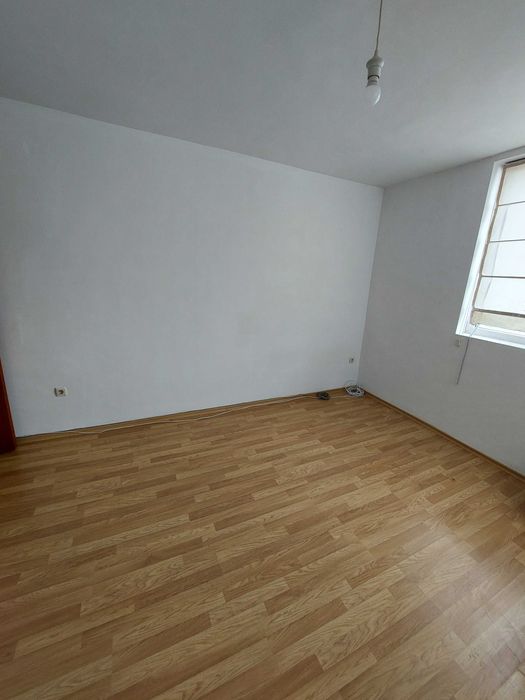 Продава се Тристаен апартамент в Благоевград, Запад - 100 кв.м за 1150 €/кв.м - Снимка #23