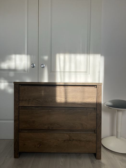 Comoda/ dulap cu sertare- stare foarte buna