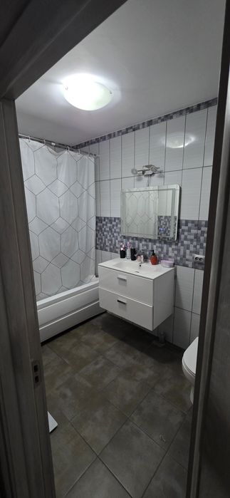Apartament   floresti
