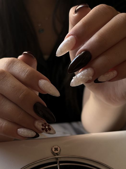 Маникюр наращивание ногтей