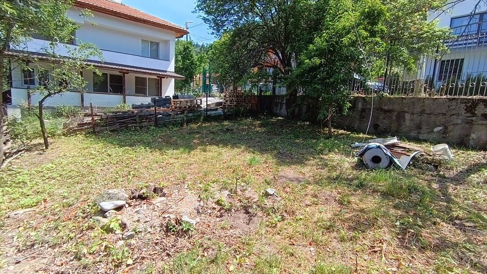 Продава се Къща в с. Кладница, Област Перник - 446 кв.м за 188 €/кв.м - Снимка #8