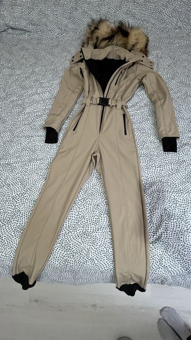 Costum zapada XS NOU