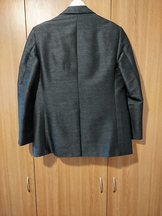 Costum nou, nefosit