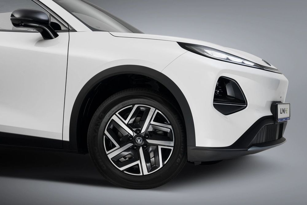 Changan Uni-E 405/506km