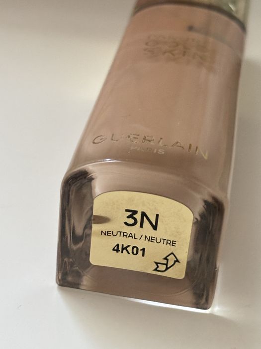 фон дьо тен Shisaido , Guerlain