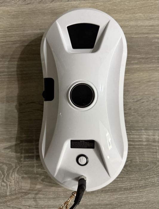 Робот мойщик окон