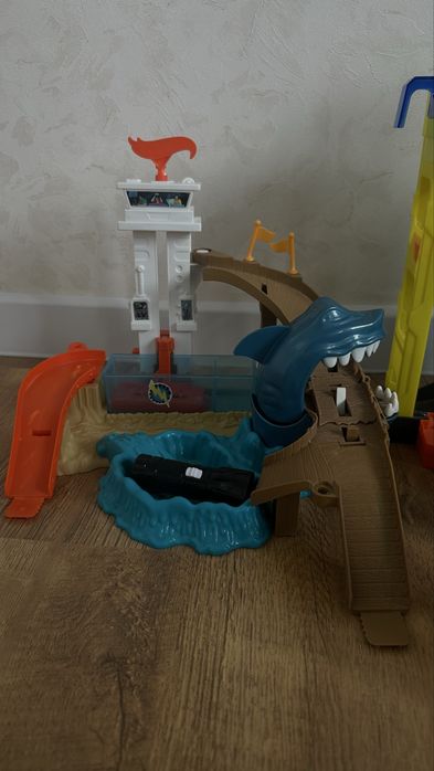 Продам хот виллос игрушки