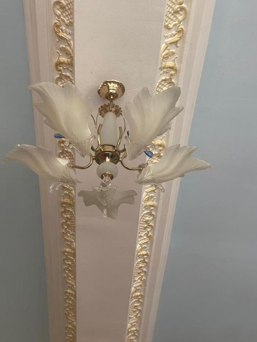 Продам люстры ! В хорошем состоянии !