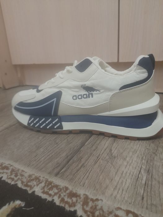 Кроссовки мужские