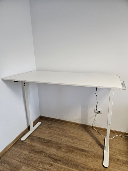 Birou electric reglabil pe inaltime SVANEKE 80x160 alb
