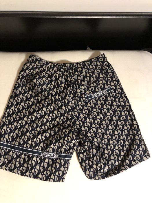 Pantaloni scurti Dior , calitate premium , pe stoc , noi , L