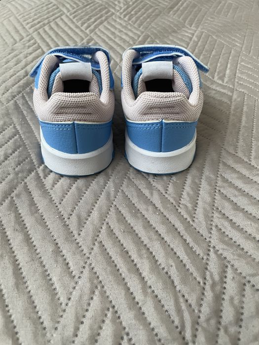 adidas без забележка