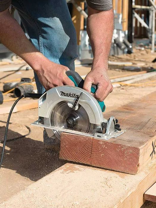 Дисковая пила Makita HS7601