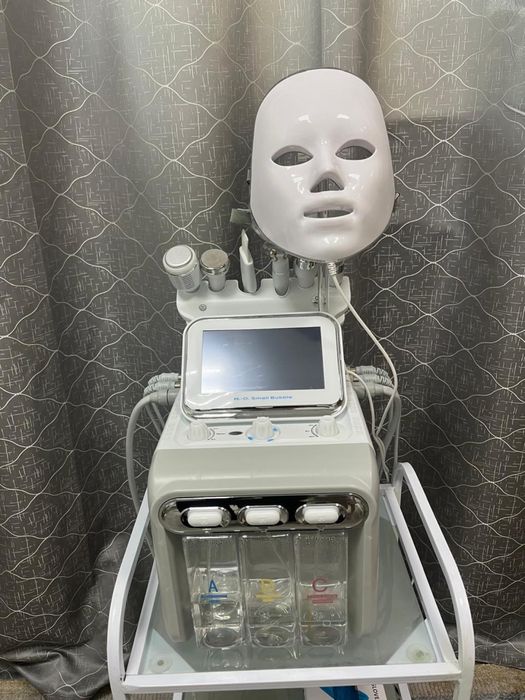 Продам аппарат Oval H2-02 Гидропилинг 7 в 1