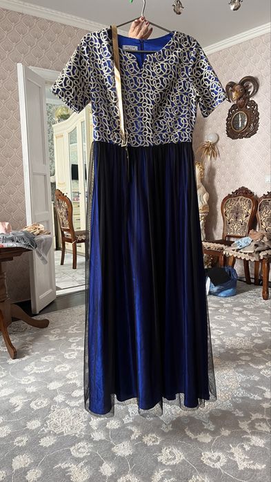 Вечерние платья