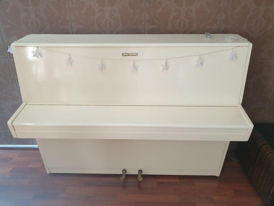 Срочно продам фортепиано!