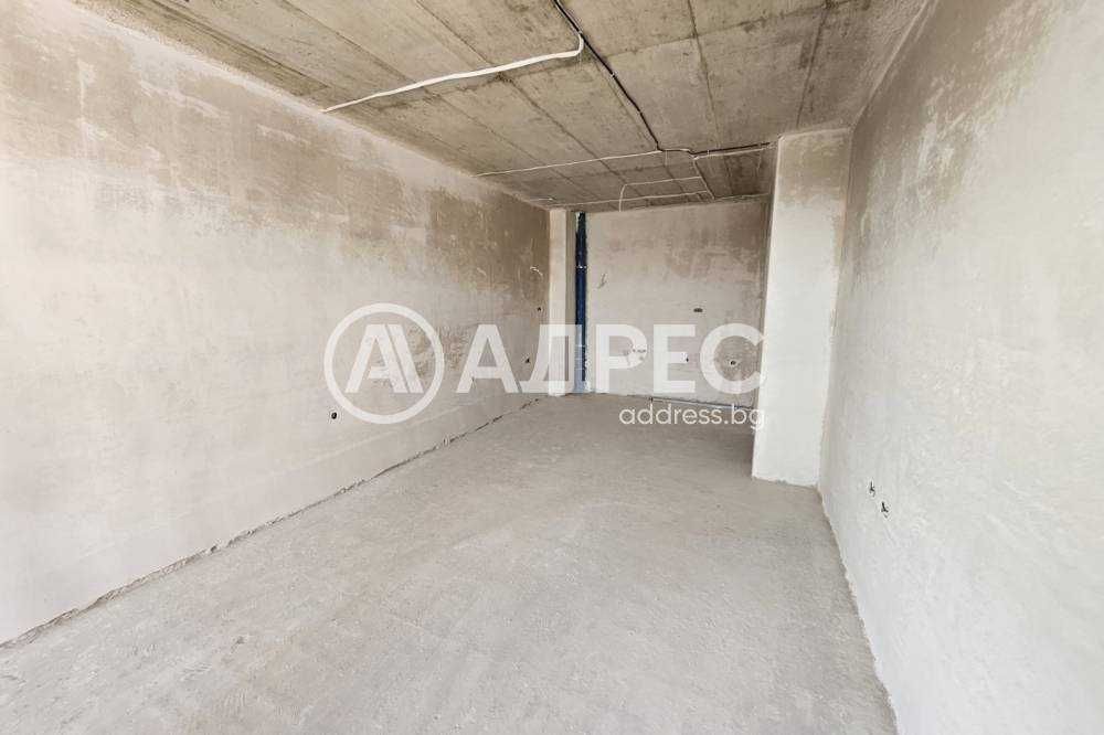 Двустаен апартамент в нова сграда пред АКТ 15