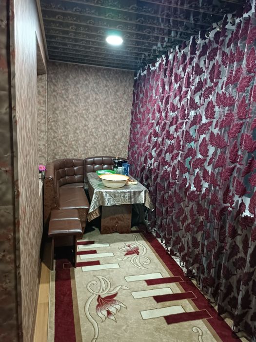 Навои вилоят спутникда квартира сотилади