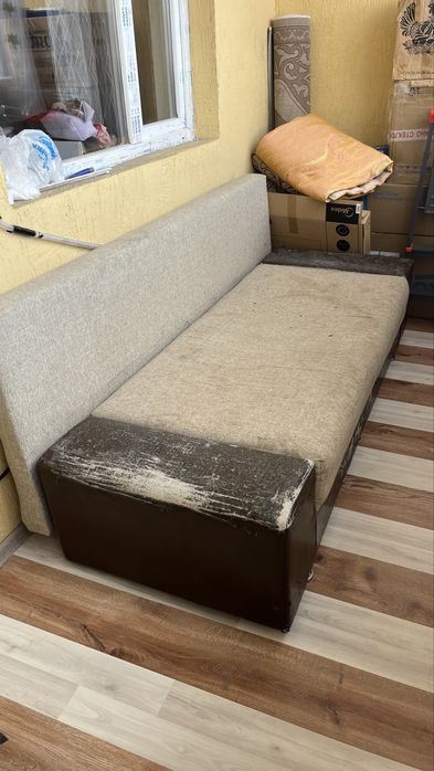 Отдам б/у диван даром
