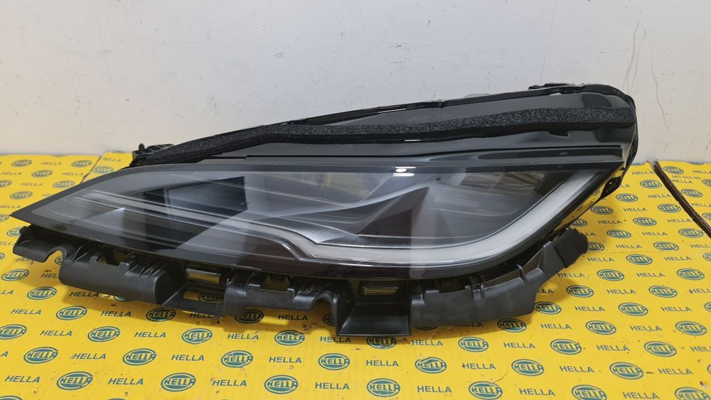Far stanga full led adaptiv TESLA 3 Y facelift 2023+ Highland