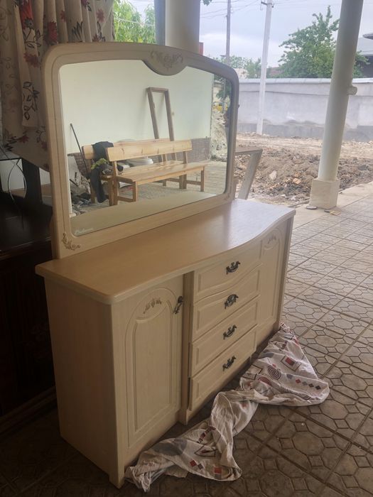 Срочно продам Спальний гарнитур хорошем состояни