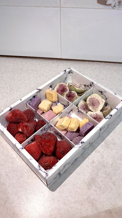 Сублимированные фрукты и мороженое