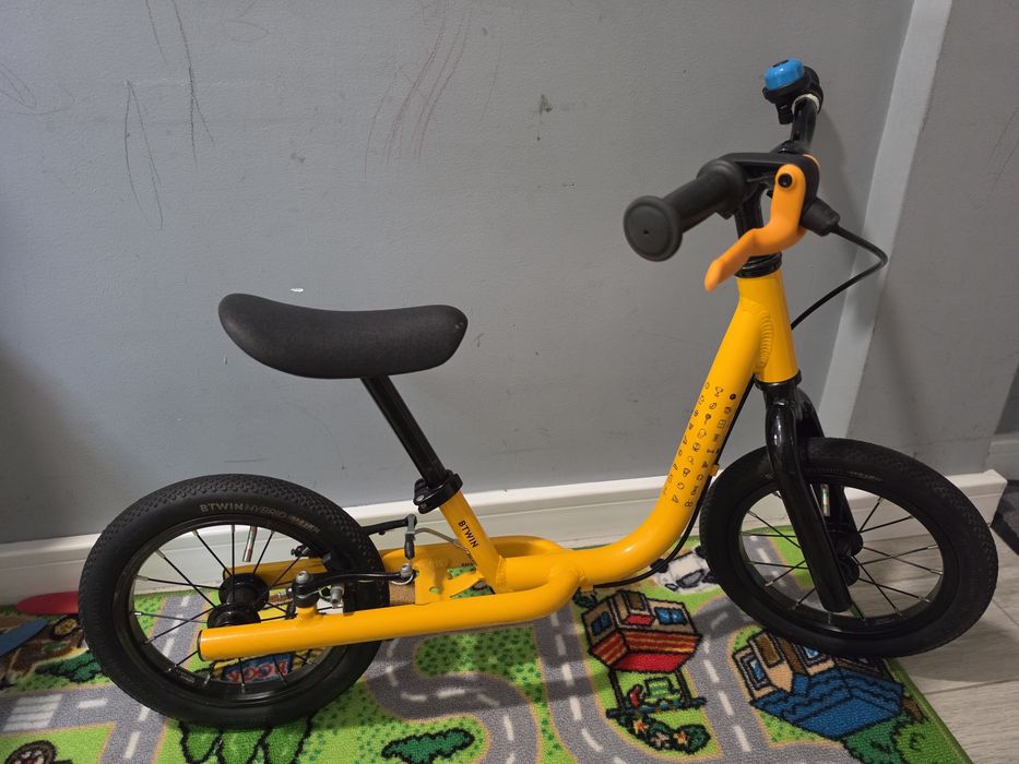 Bicicleta echilibru Decathlon