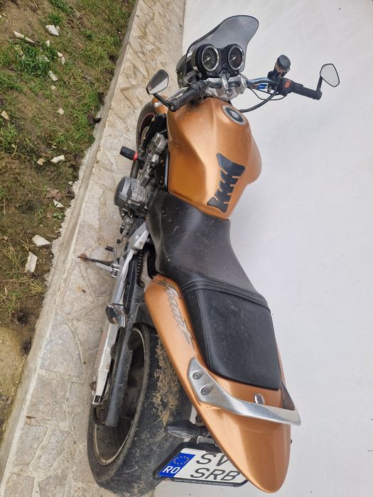Vand Honda hornet 900 sau schimb cu Dominator