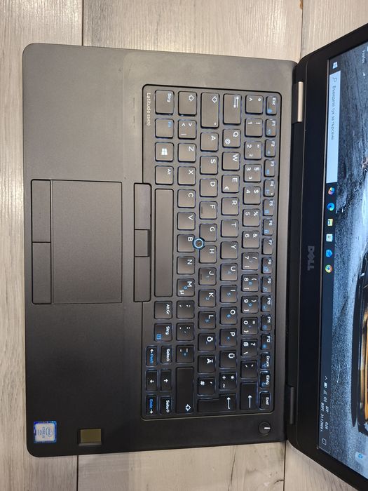 Dell Latitude E5470-i5 6300u/8гб/256гб м.2/Подсветка