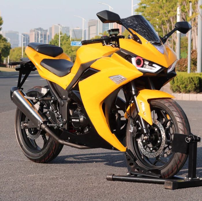 Мотоцикл R3 заказ