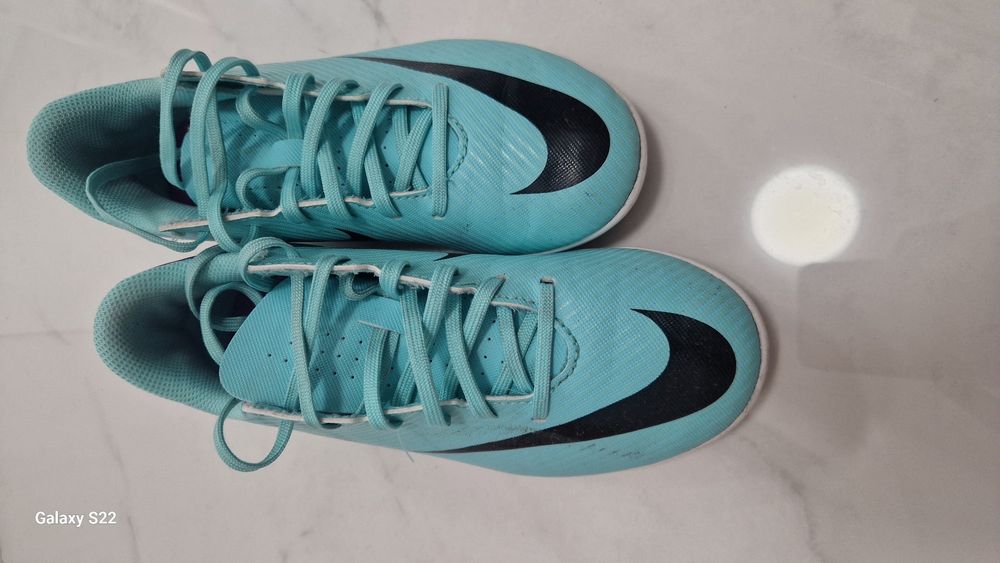 Детски бутонки Puma  и Nike