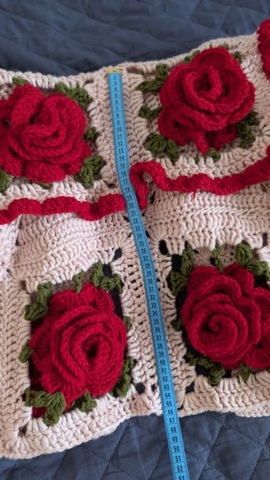 Pulover Handmade Trandafiri