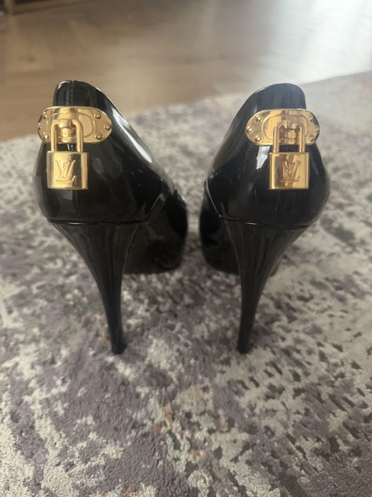 Pantofi Louis Vuitton originali nr 39