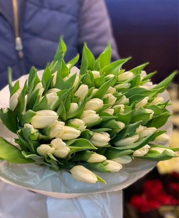 Тюльпаны в розницу на 8 марта