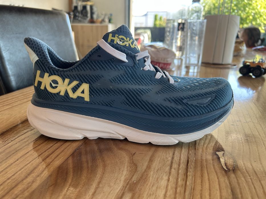 Hoka Clifton 9 Midnight 40