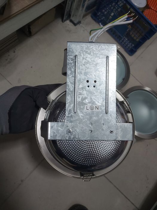 Лунички спот осветление 230v