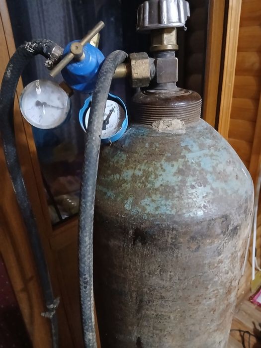 Кислородный балон продам