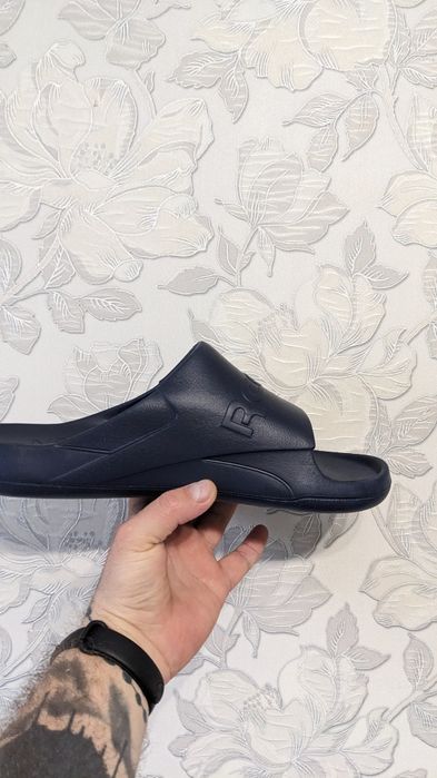 Продам тапочки сланцы фирмы Reebok оригинал