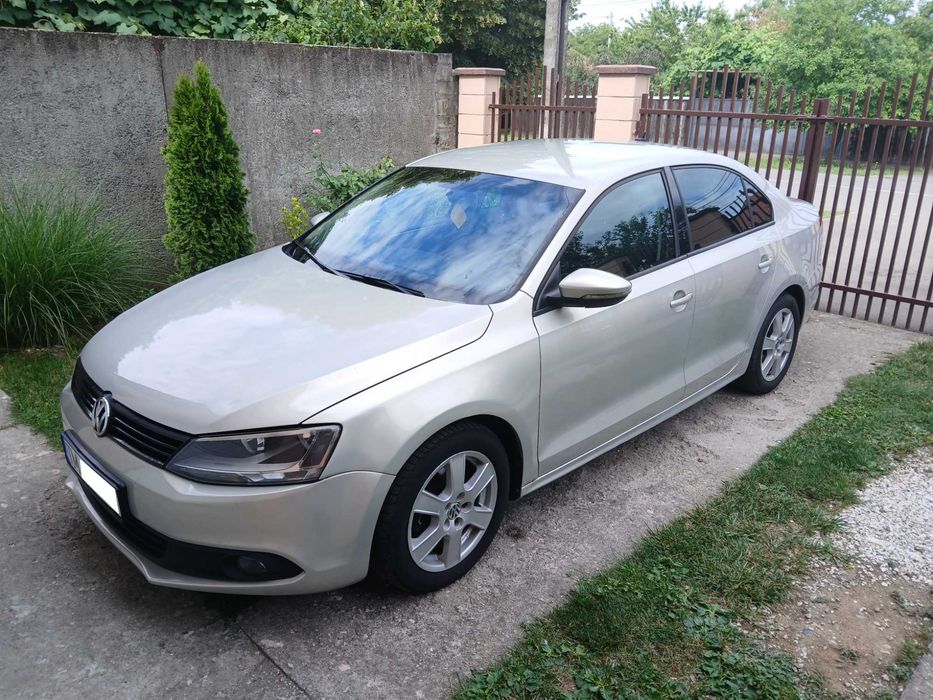 VW Jetta - benzina - 2011 - inmatriculat RO