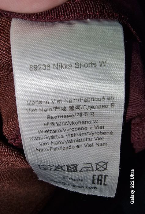Pantaloni scurți Nikka Fjallraven pentru femei, curbat, granat închis