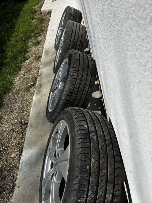 Set Roti Renault OEM R17 205/50 R17