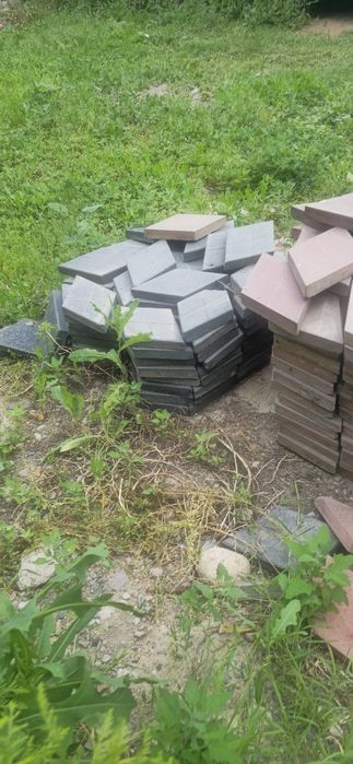 Продам брусчатку б у ромбик