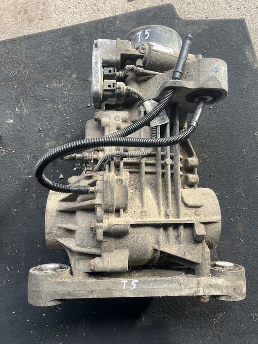 Заден диференциал за Фолксваген Т5 2011г 2.0д 09N525010