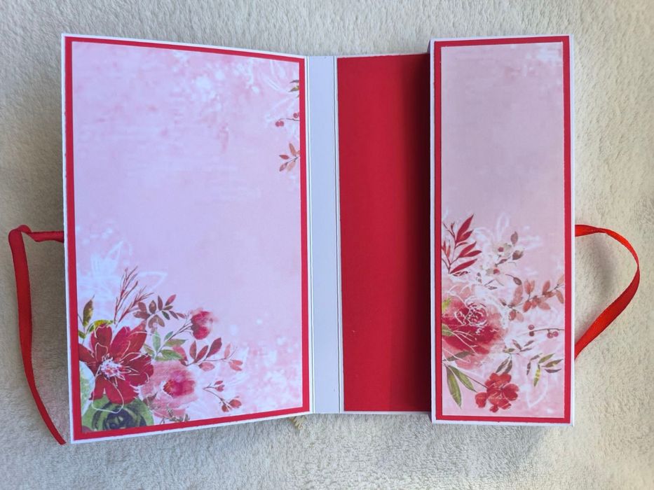 Ръчно изработена бутикова картичка  с място за шоколад (шоколадница)