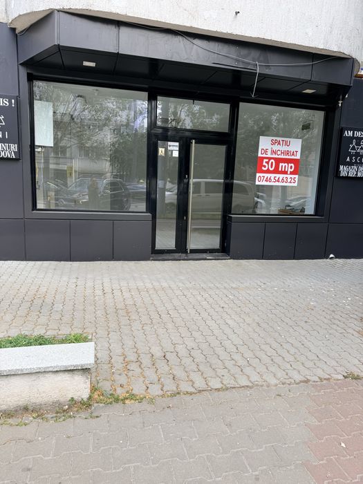 Inchiriez spatiu comercial