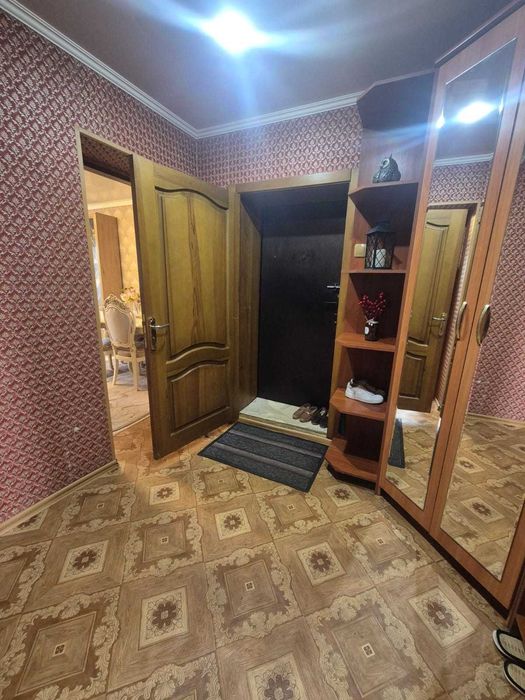 Продам 3 комнатную квартиру